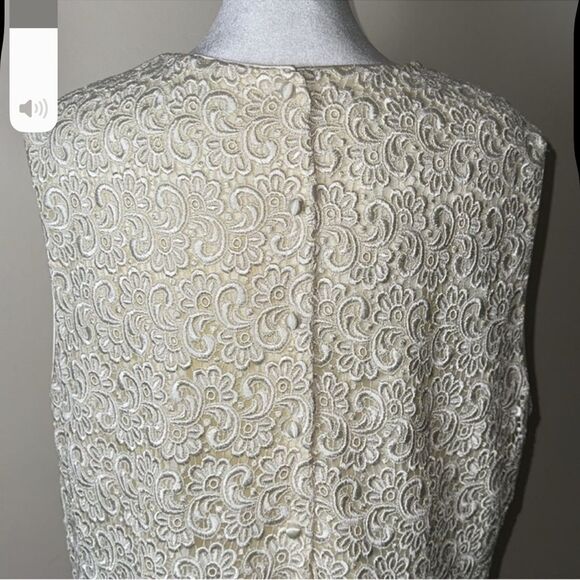 Talbots 18 Lux Lace Satin Button Back Elegant Embroidered Floral Top - Picture 4 of 10